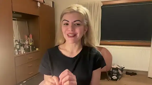 princess17 online show from 19, 12, 2025