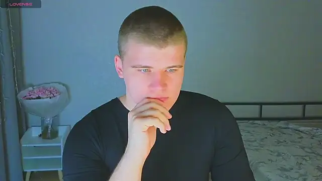 Snapshot of kittenmurr chatting on 3, 11, 2025 kittenmurr online show from 3, 11, 2025