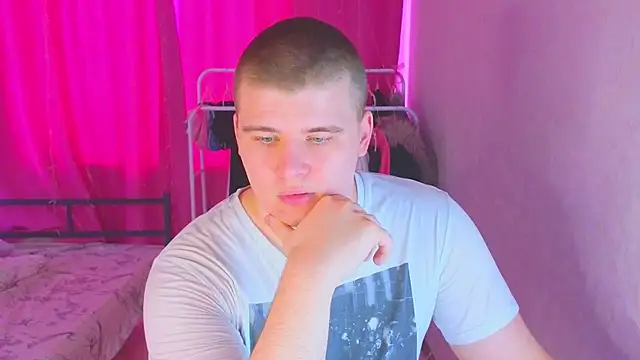 Snapshot of kittenmurr chatting on 9, 2, 2026 kittenmurr online show from 9, 2, 2026