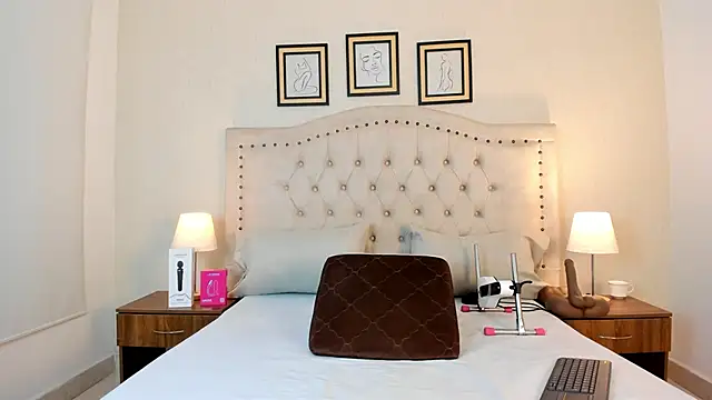 natasha moreno online show from 2, 4, 2026