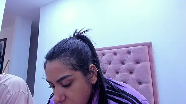 violet and myers online show from 19, 9, 2025