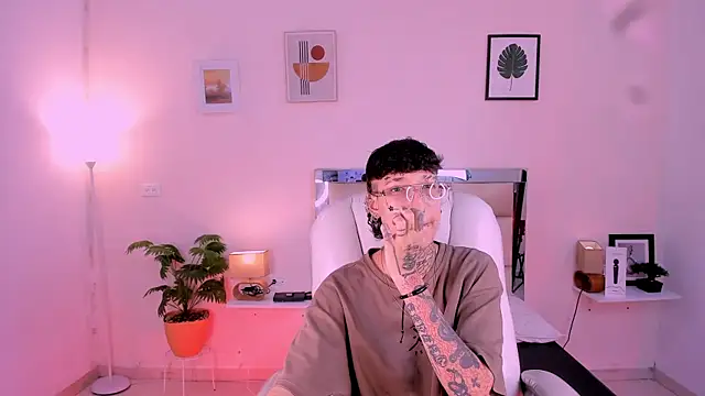 Luci Rose online show from 15, 11, 2025