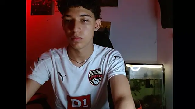 Snapshot of Xtremeplay_18 chatting on 19, 10, 2025 Xtremeplay 18 online show from 19, 10, 2025