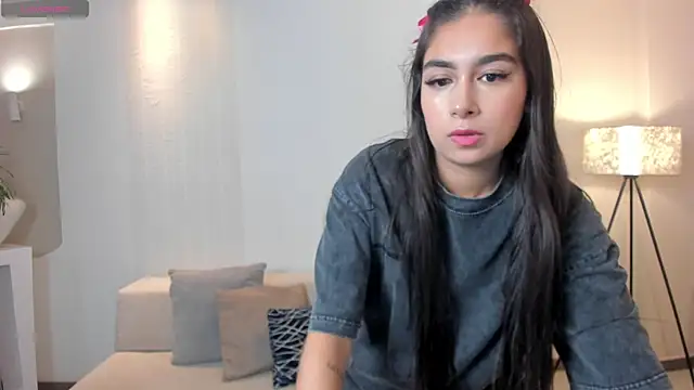 VeronicaBlue online show from 10, 11, 2025