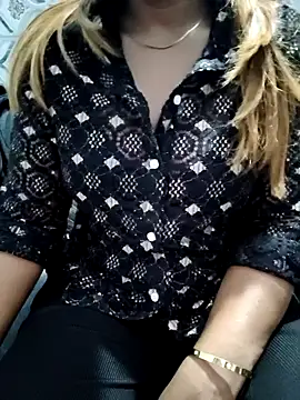 Snapshot of siya00 chatting on 16, 10, 2025 siya00 online show from 16, 10, 2025