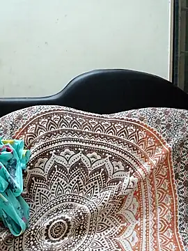 Snapshot of Rithya27 chatting on 16, 2, 2026 Rithya27 online show from 16, 2, 2026