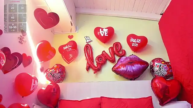 Snapshot of AtheneaArbelaez_ chatting on 22, 9, 2025 AtheneaArbelaez online show from 22, 9, 2025