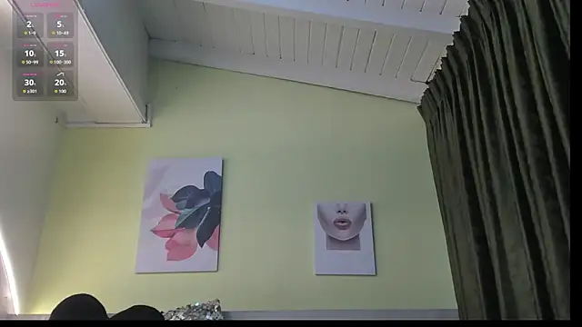 Snapshot of AtheneaArbelaez_ chatting on 28, 9, 2025 AtheneaArbelaez online show from 28, 9, 2025