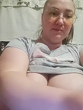 Snapshot of Kiss_Eva chatting on 13, 3, 2025 Kiss Eva online show from 13, 3, 2025