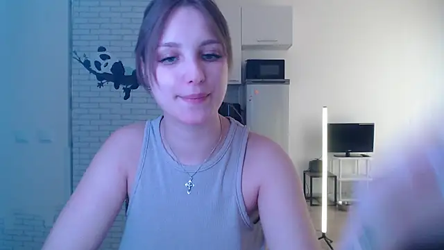 Leonaalove online show from 1, 4, 2026