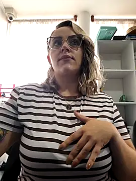 CurvyLust x online show from 24, 11, 2025