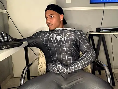 Snapshot of edualqxo chatting on 16, 10, 2025 edualqxo online show from 16, 10, 2025