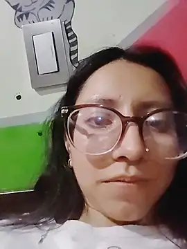 VioletxBloom online show from 16, 12, 2025