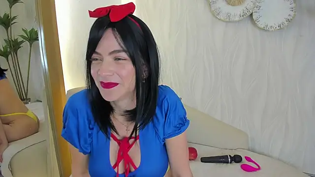 Snapshot of Velora__ chatting on 30, 9, 2025 Velora online show from 30, 9, 2025