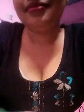 Snapshot of TINASONI chatting on 22, 9, 2025 TINASONI online show from 22, 9, 2025