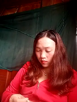 miumiu 00 online show from 5, 12, 2025