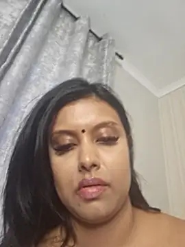 Indian GlowingMiax online show from 21, 11, 2025