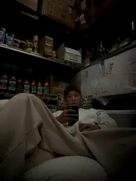 linh21107 online show from 23, 11, 2025