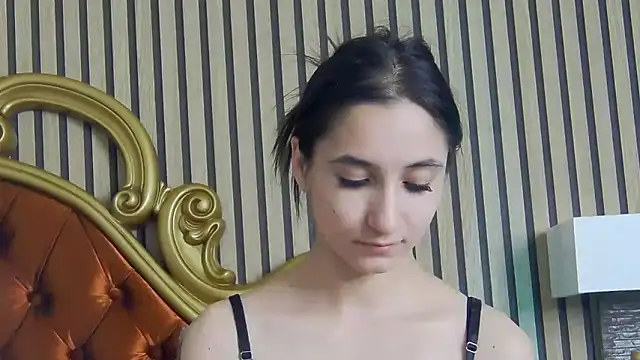 Snapshot of CarolinaBlair chatting on 16, 6, 2026 CarolinaBlair online show from 16, 6, 2026
