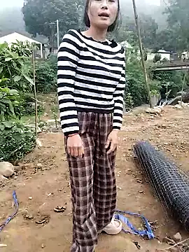 linda bae00 online show from 31, 10, 2025