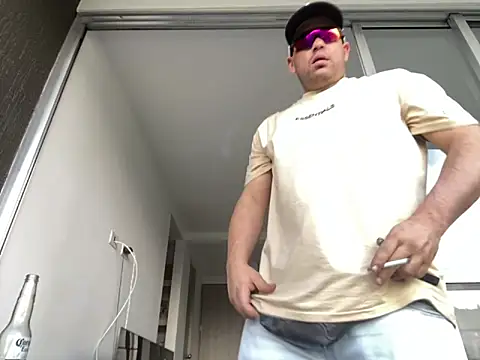 Snapshot of rider239 chatting on 4, 10, 2025 rider239 online show from 4, 10, 2025