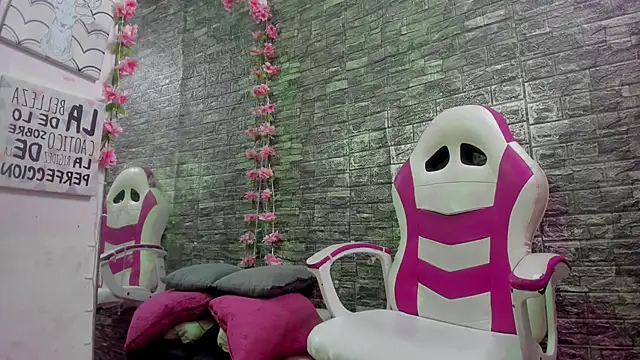 karoll  sex online show from 26, 2, 2026