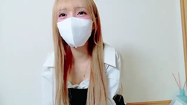 Amanatsu Himena online show from 9, 4, 2026