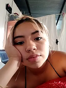 Snapshot of Emily__Hott chatting on 2, 11, 2025 Emily Hott online show from 2, 11, 2025