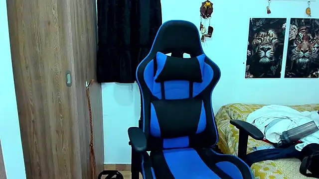 javiersexymann online show from 9, 1, 2025