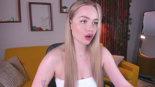 AvroraGoldie online show from 30, 11, 2025