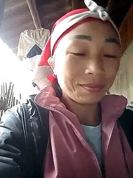 lucybaby00 online show from 2, 11, 2025