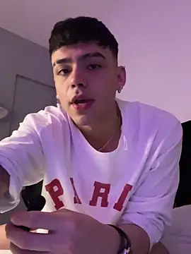 Snapshot of hiddenwave chatting on 10, 10, 2025 hiddenwave online show from 10, 10, 2025