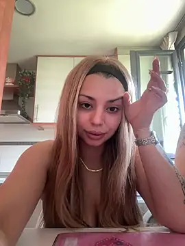 Snapshot of NoeliaGarcia17 chatting on 16, 6, 2026 NoeliaGarcia17 online show from 16, 6, 2026