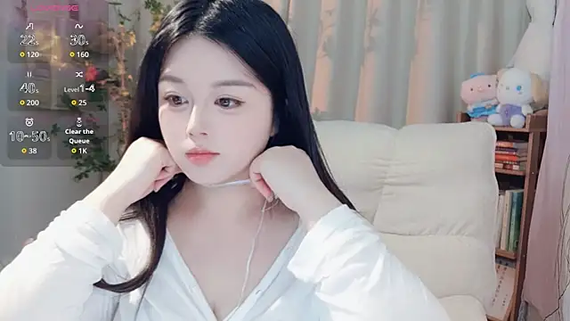 Snapshot of SweetTease2025 chatting on 3, 11, 2025 SweetTease2025 online show from 3, 11, 2025