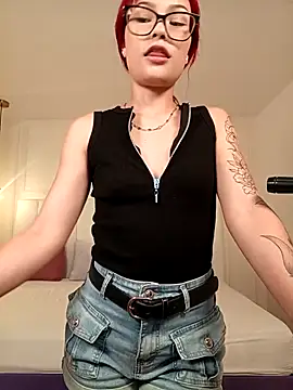 Snapshot of mae_lyra chatting on 18, 2, 2026 mae lyra online show from 18, 2, 2026