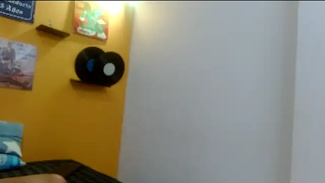 skinnyverus18 online show from 16, 1, 2026