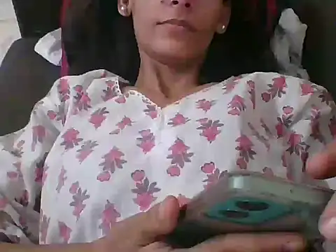 Snapshot of Your-muskan chatting on 29, 9, 2025 Your-muskan online show from 29, 9, 2025