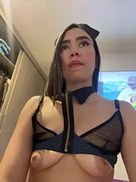 SaraWagner  online show from 6, 4, 2026