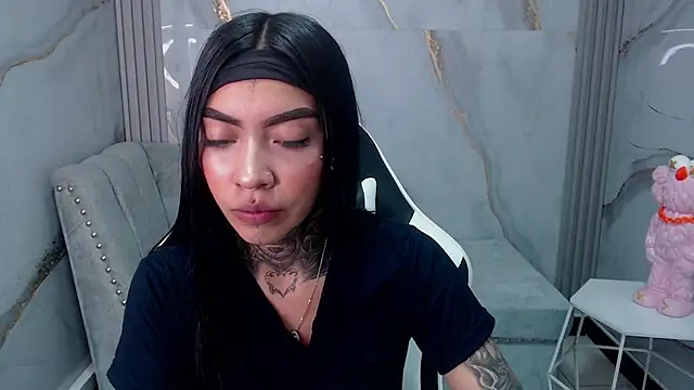 Snapshot of Ashley_Blum_v chatting on 19, 9, 2025 Ashley Blum v online show from 19, 9, 2025