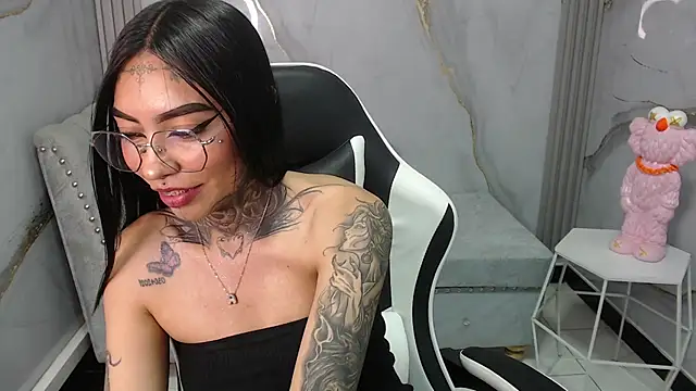 Snapshot of Ashley_Blum_v chatting on 1, 10, 2025 Ashley Blum v online show from 1, 10, 2025