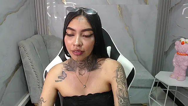 Snapshot of Ashley_Blum_v chatting on 2, 10, 2025 Ashley Blum v online show from 2, 10, 2025