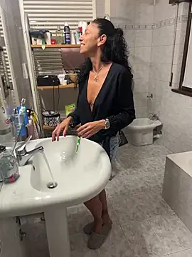 Snapshot of eddivad6974 chatting on 19, 9, 2025 eddivad6974 online show from 19, 9, 2025