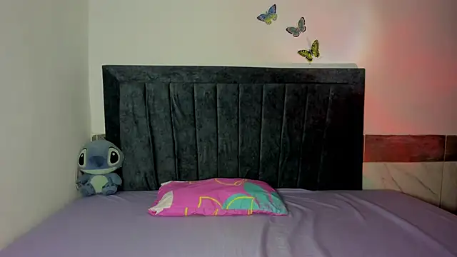 Snapshot of emmie_bunny chatting on 31, 3, 2026 emmie bunny online show from 31, 3, 2026
