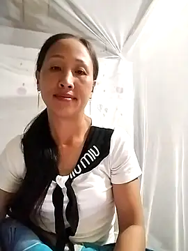 cute love00 online show from 22, 10, 2025