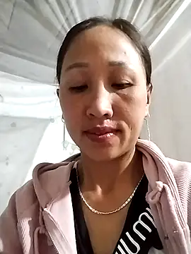 cute love00 online show from 17, 12, 2025