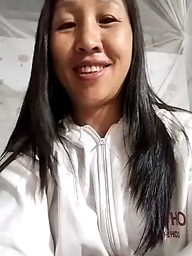 cute love00 online show from 17, 2, 2026