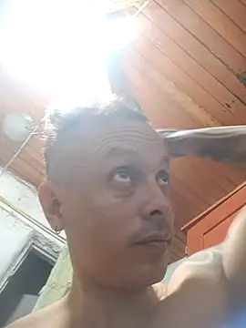 Snapshot of JuceAn14 chatting on 18, 11, 2025 JuceAn14 online show from 18, 11, 2025