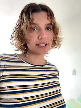 Snapshot of skay_sexart chatting on 1, 10, 2025 skay sexart online show from 1, 10, 2025