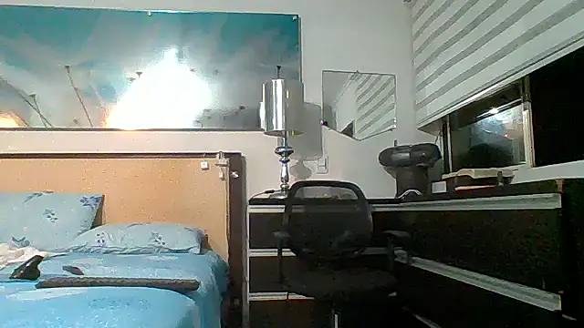 Mirianzapata 1 online show from 7, 11, 2025