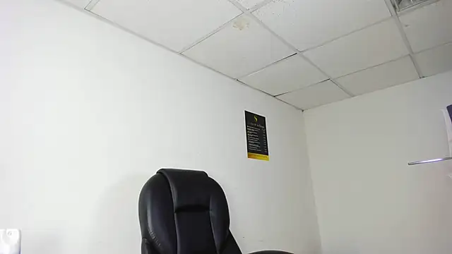 Aisha hotts777 online show from 5, 12, 2025